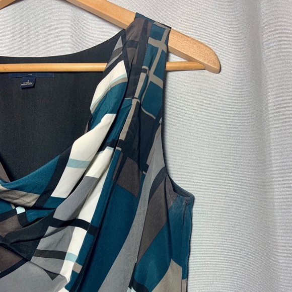 💙Banana Republic geometric print dress - Picture 2 of 3